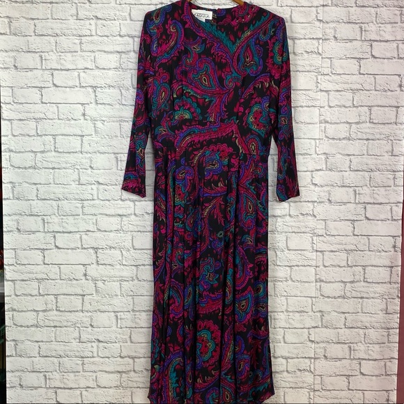 VINTAGE STUNNER - Picture 12 of 15